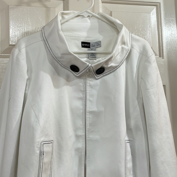 NWT Simply Chloe Dao White Plus Jacket - Picture 2 of 7